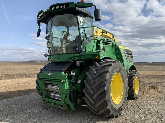 Image of John Deere 9900 equipment image 1