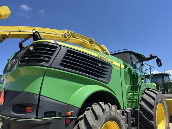 Image of John Deere 9900i Primary image