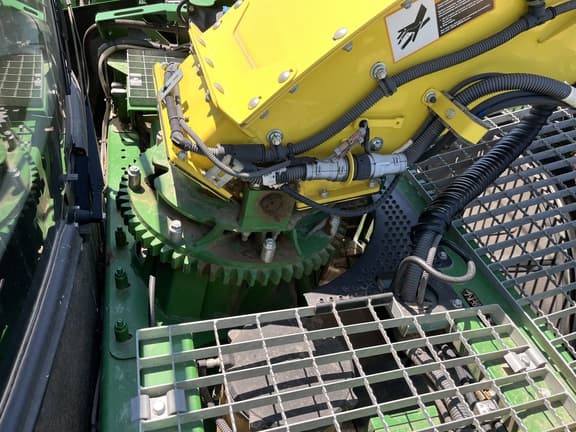 Image of John Deere 9900i equipment image 3
