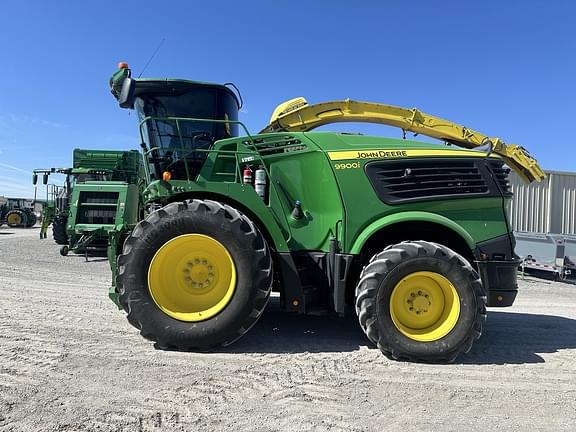 Image of John Deere 9900i equipment image 1