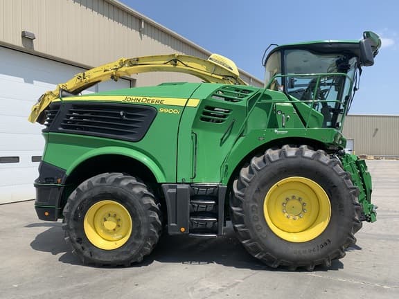 Image of John Deere 9900 equipment image 1