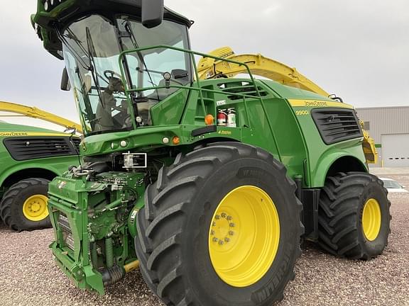 Image of John Deere 9900i Primary image