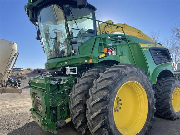 2021 John Deere 9900 Equipment Image0