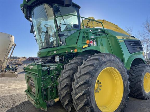 Image of John Deere 9900 Primary Image