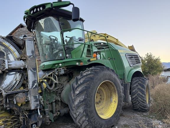 Image of John Deere 9900 Primary image