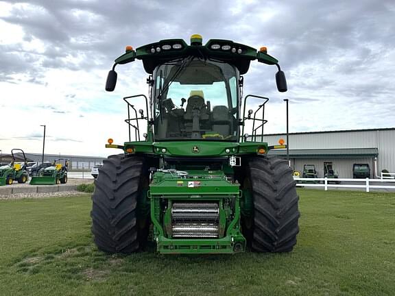 Image of John Deere 9900 equipment image 1