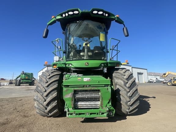 Image of John Deere 9900 equipment image 1