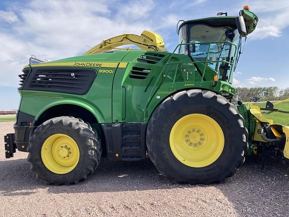 Image of John Deere 9900i equipment image 2