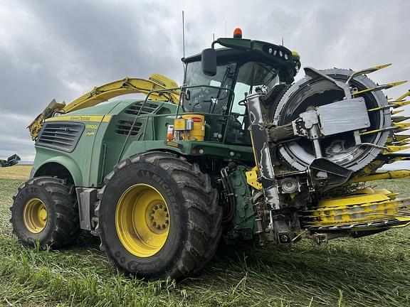 Image of John Deere 9900 equipment image 1