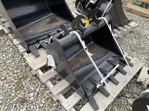 2021 John Deere Compact Excavator Bucket Equipment Image0