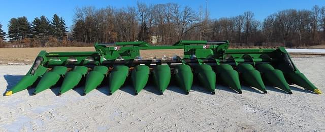 Image of John Deere C12F equipment image 1