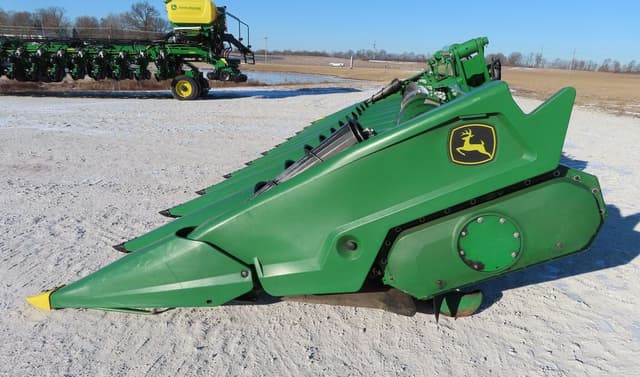 Image of John Deere C12F equipment image 1