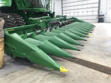 Main image John Deere C12F