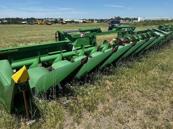 Image of John Deere C12F equipment image 1