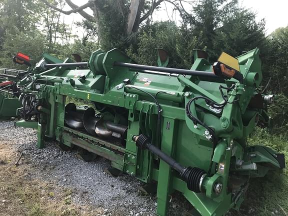 Image of John Deere C12F equipment image 1