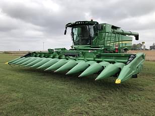 Main image John Deere C12F 0