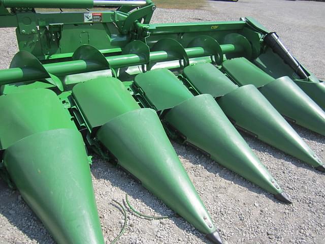 Image of John Deere C12F equipment image 2