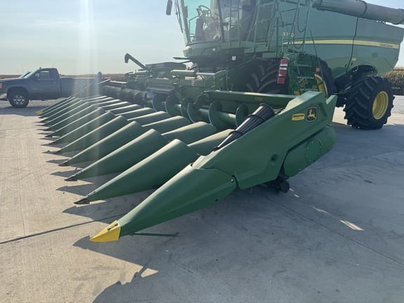 2021 John Deere C12F Equipment Image0