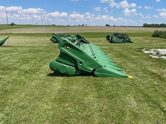 Image of John Deere C12F equipment image 2