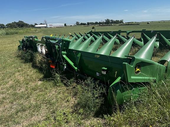 Image of John Deere C12F equipment image 2