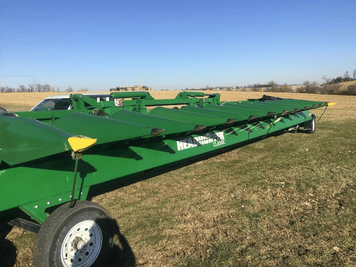 Main image John Deere C12F