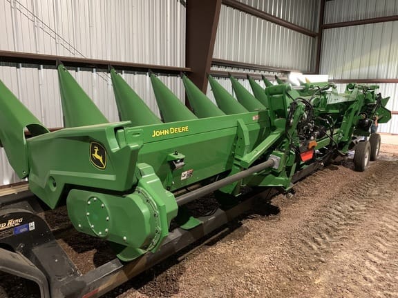 Main image John Deere C12F