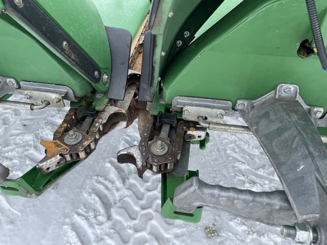 Image of John Deere C12F equipment image 3