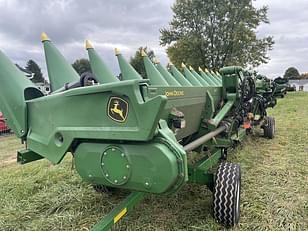 Main image John Deere C12F 1