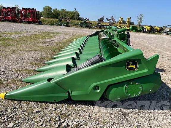 Image of John Deere C12F equipment image 2