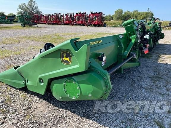 Image of John Deere C12F equipment image 4