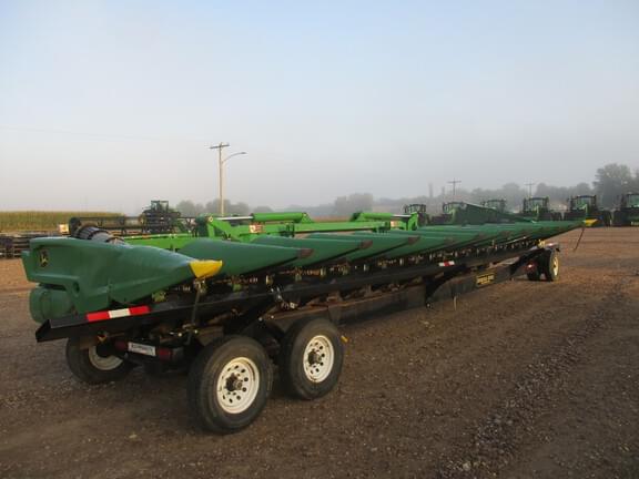 Image of John Deere C12F equipment image 1