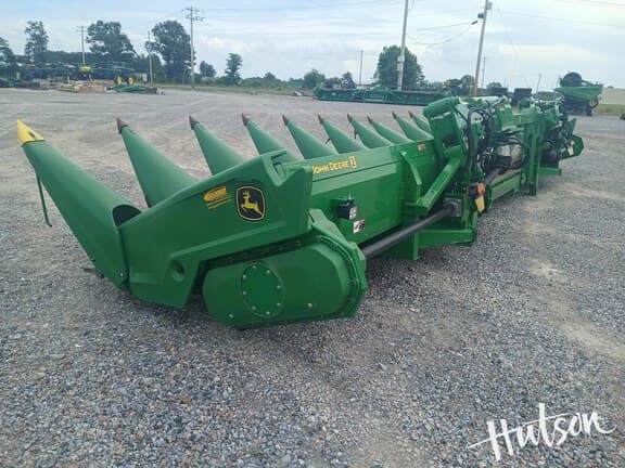 Image of John Deere C12F equipment image 4