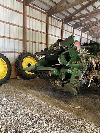 Image of John Deere C12F equipment image 3