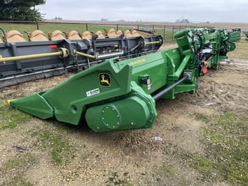 Main image John Deere C12F