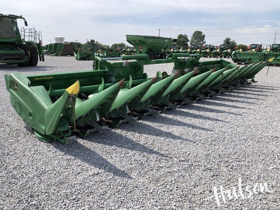 Main image John Deere C12F