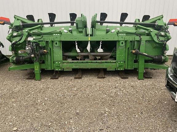 Image of John Deere C12F Primary image