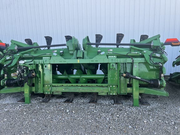 Main image John Deere C12F