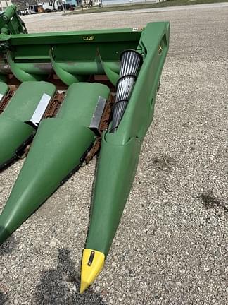 Image of John Deere C12F equipment image 3