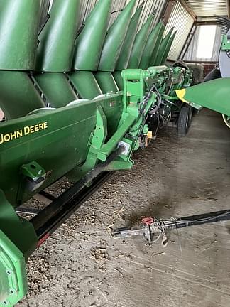 Image of John Deere C12F equipment image 2