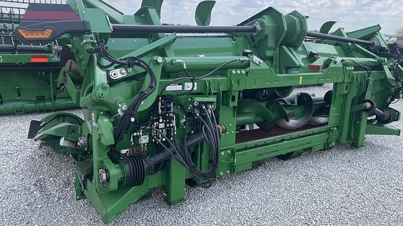 Image of John Deere C12F equipment image 1