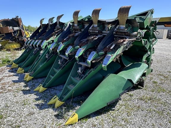 Image of John Deere C12F Primary image