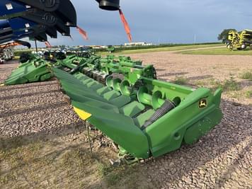 Main image John Deere C12F