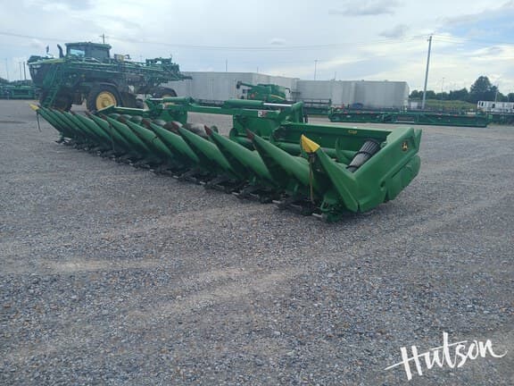 Image of John Deere C12F equipment image 3