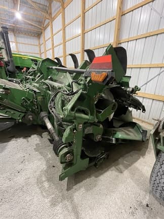 Image of John Deere C12F equipment image 4