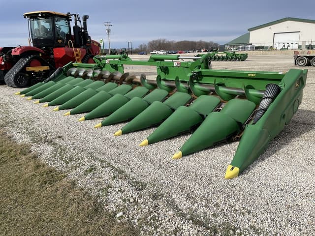 Image of John Deere C12F equipment image 1