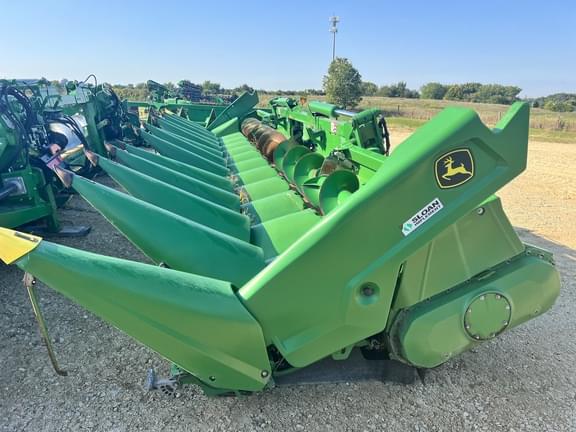 Image of John Deere C12F Primary image