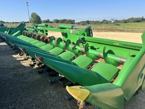 Image of John Deere C12F equipment image 1