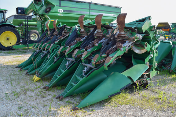 Main image John Deere C12F