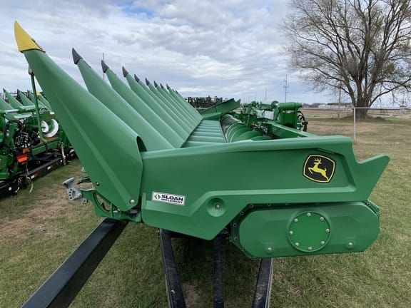 Main image John Deere C12F