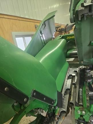 Image of John Deere C12F equipment image 4